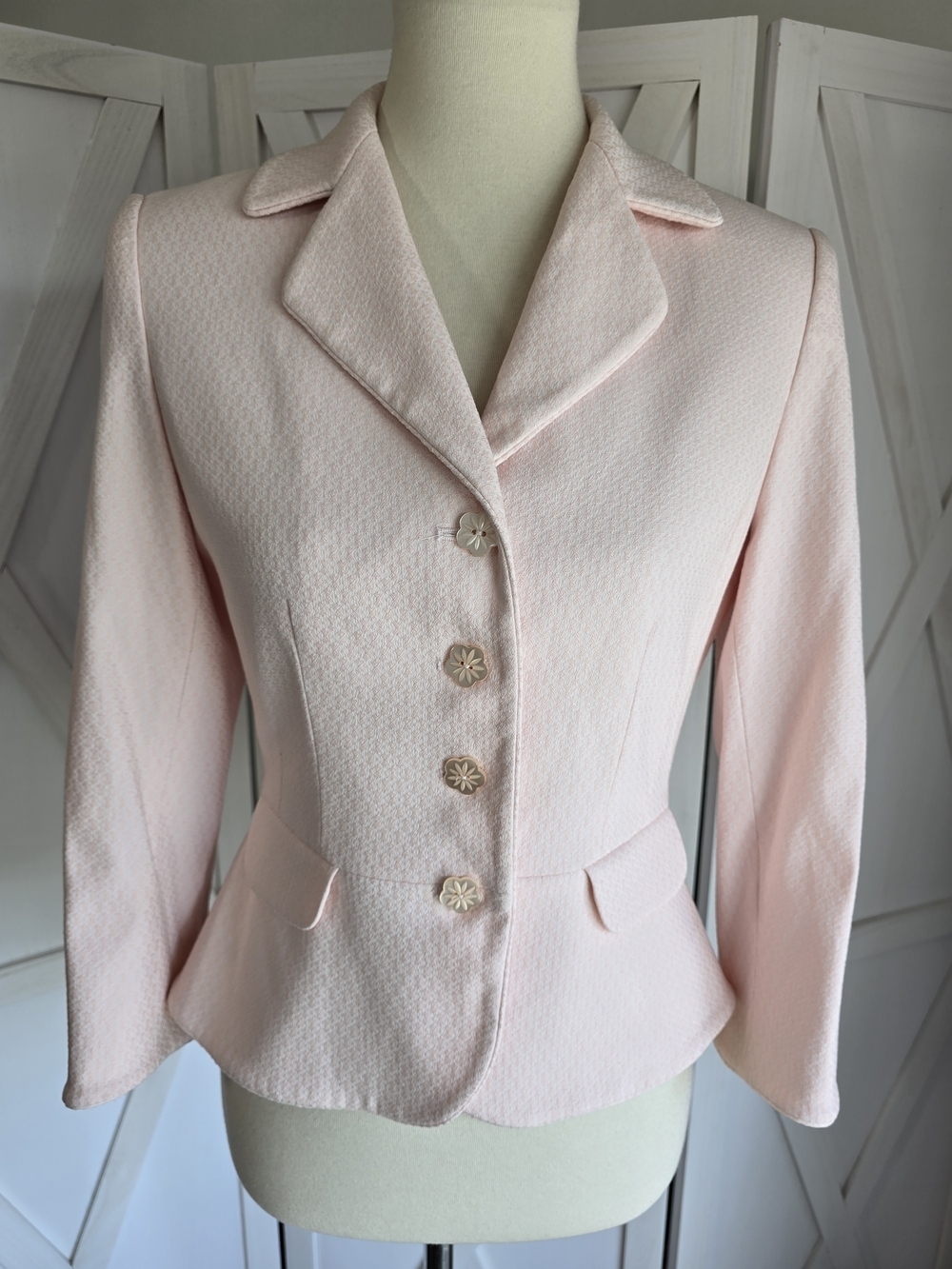 Vintage Tahari Arthur S Levine Women's Blazer in Pale Pink - Picture 2 of 11